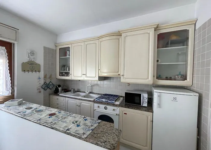 A Due Passi Dal Mare 2023 아파트 네뚜노